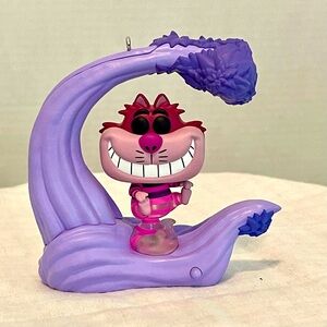 Hallmark Keepsake "Cheshire Cat - Alice Wonderland" 2024
NWT batteries included